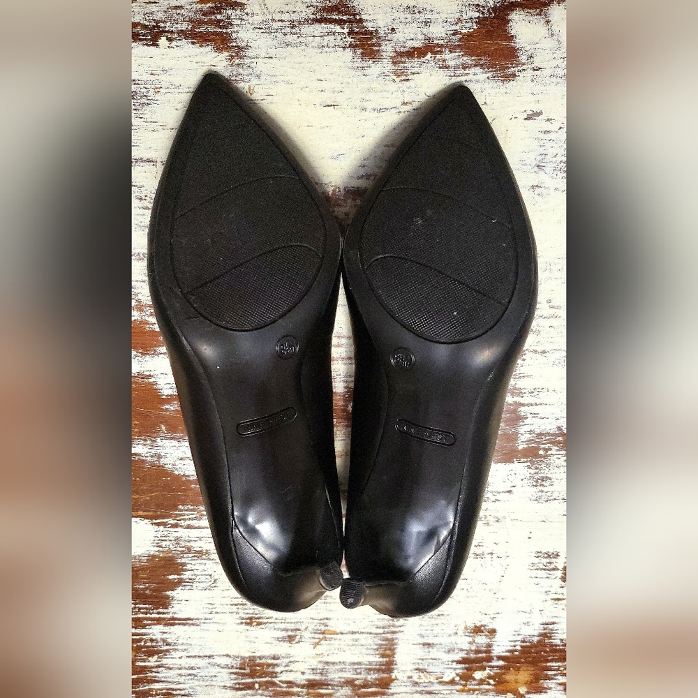 Classic Black Leather Nine West Heels Size 8.5 - Picture 5 of 6